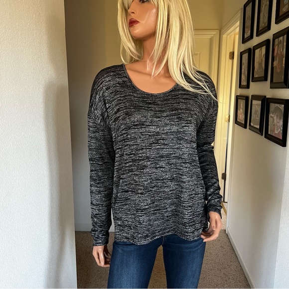 Rag & Bone / Jean Heather Gray Comfy Top w/ open back - Picture 8 of 12